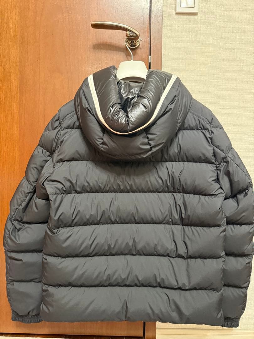 【美品】モンクレール　ダウンジャケット　カーデーレ　ブラック