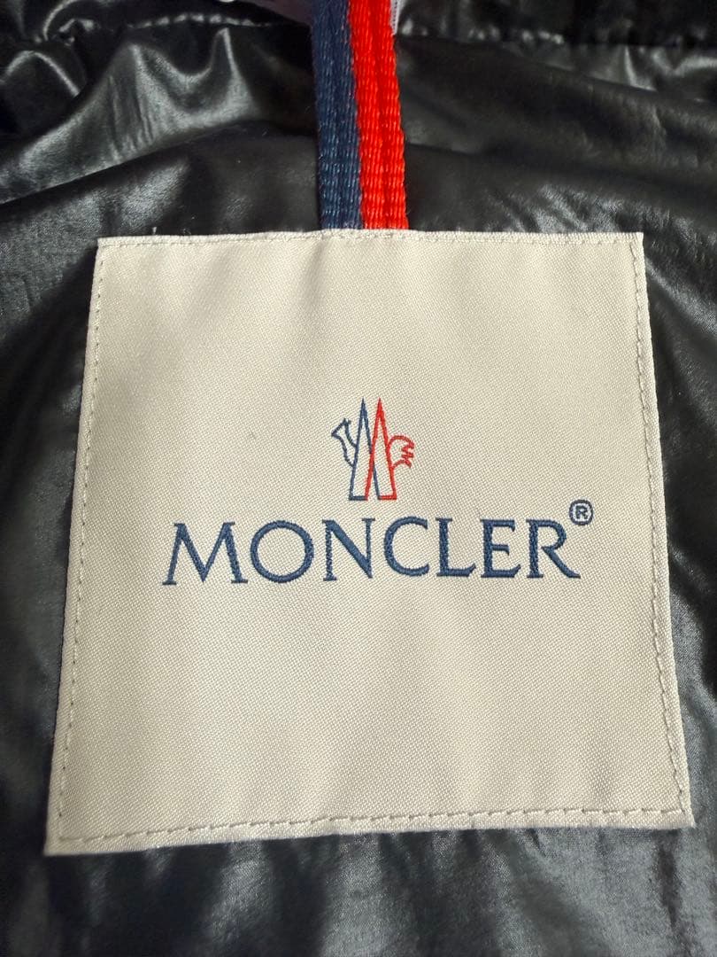 【美品】モンクレール　ダウンジャケット　カーデーレ　ブラック