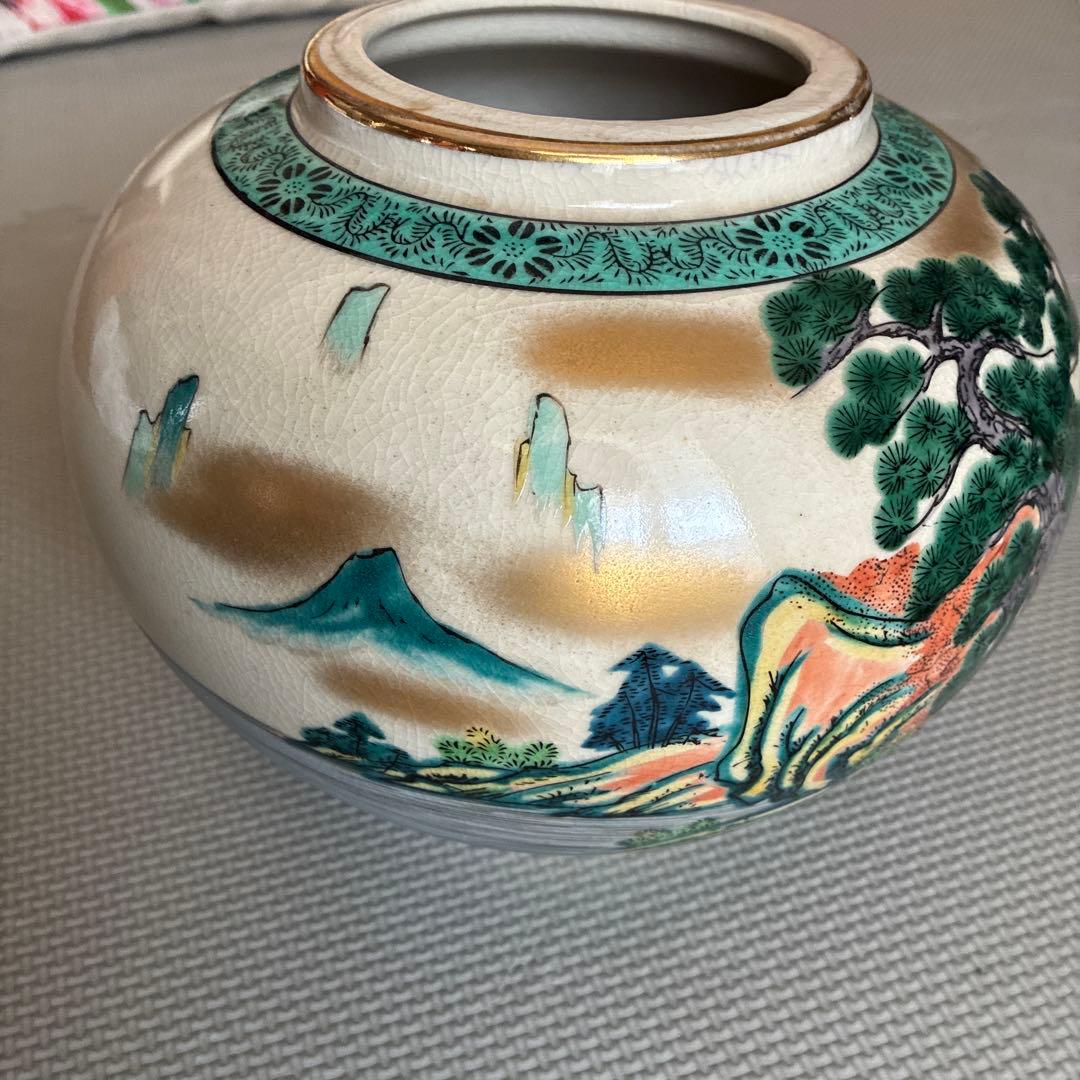 松の木と山の風景の陶器花瓶/九谷松園