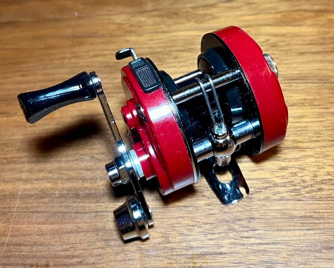 超美品！ ビンテージ　Daiwa ダイワ　ミリオネア　ST-1000