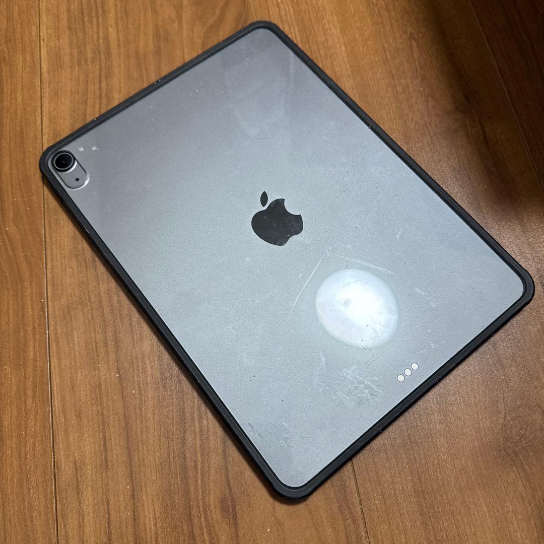 Apple iPad Air 第5世代 画面割れあり