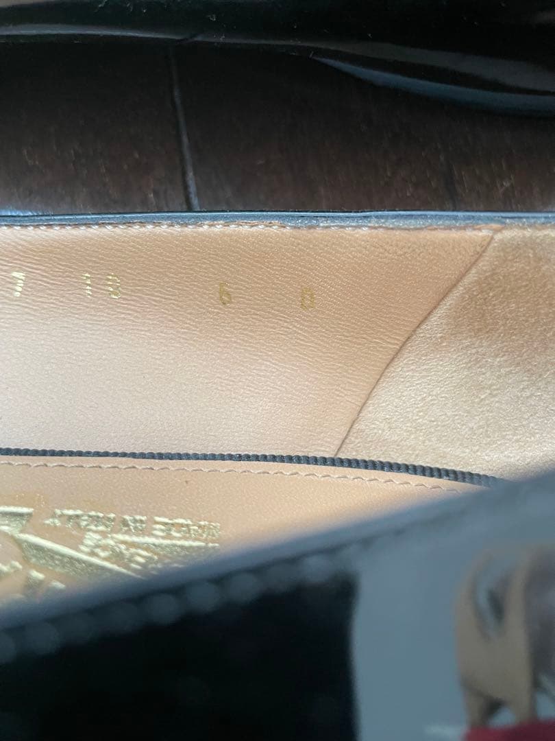 Ferragamo ブラックバレエシューズ