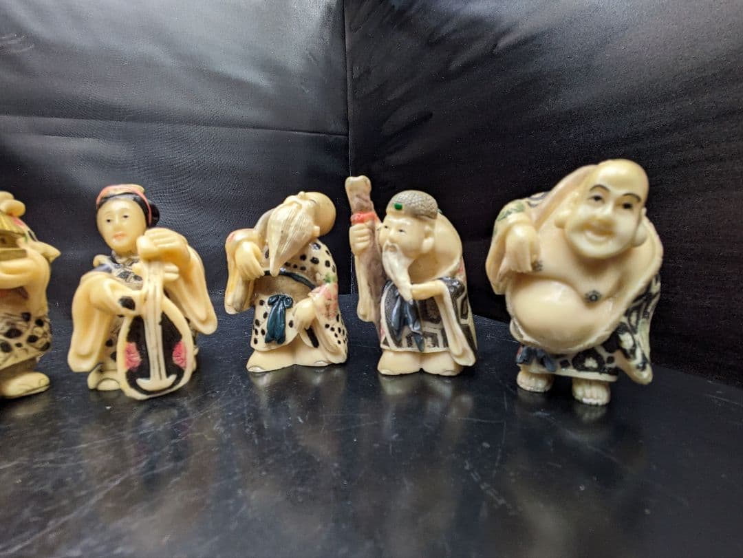 ☆b246、七福神 細密彫刻 時代物 東洋彫刻 縁起物 開運 置物 象牙風