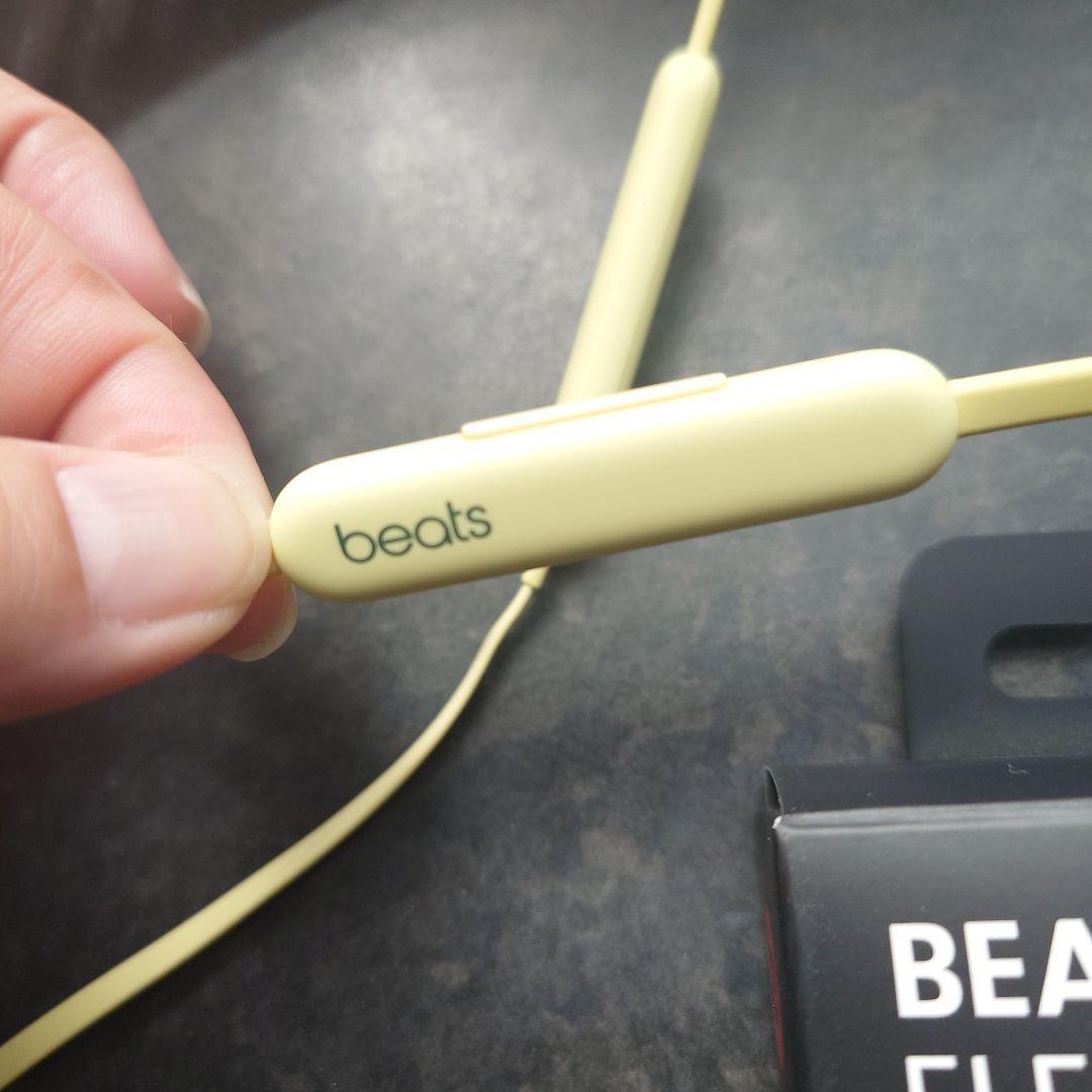 Beats Flex ワイヤレスイヤフォン イエロー