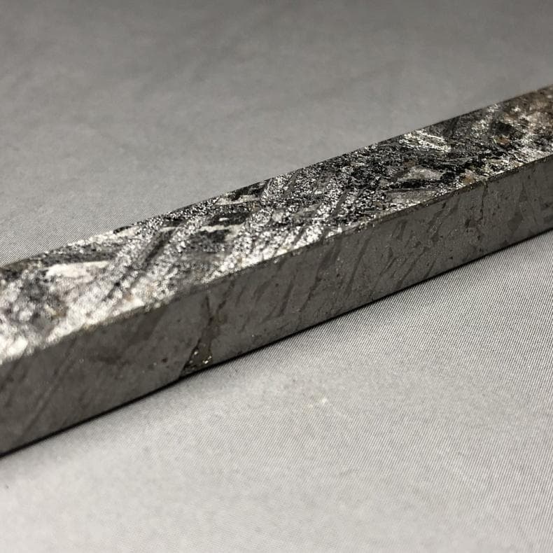 Y*O様 隕石 鉄隕石　アルタイ隕石　ナチュラル　原石　メテオライト 　重さ約8