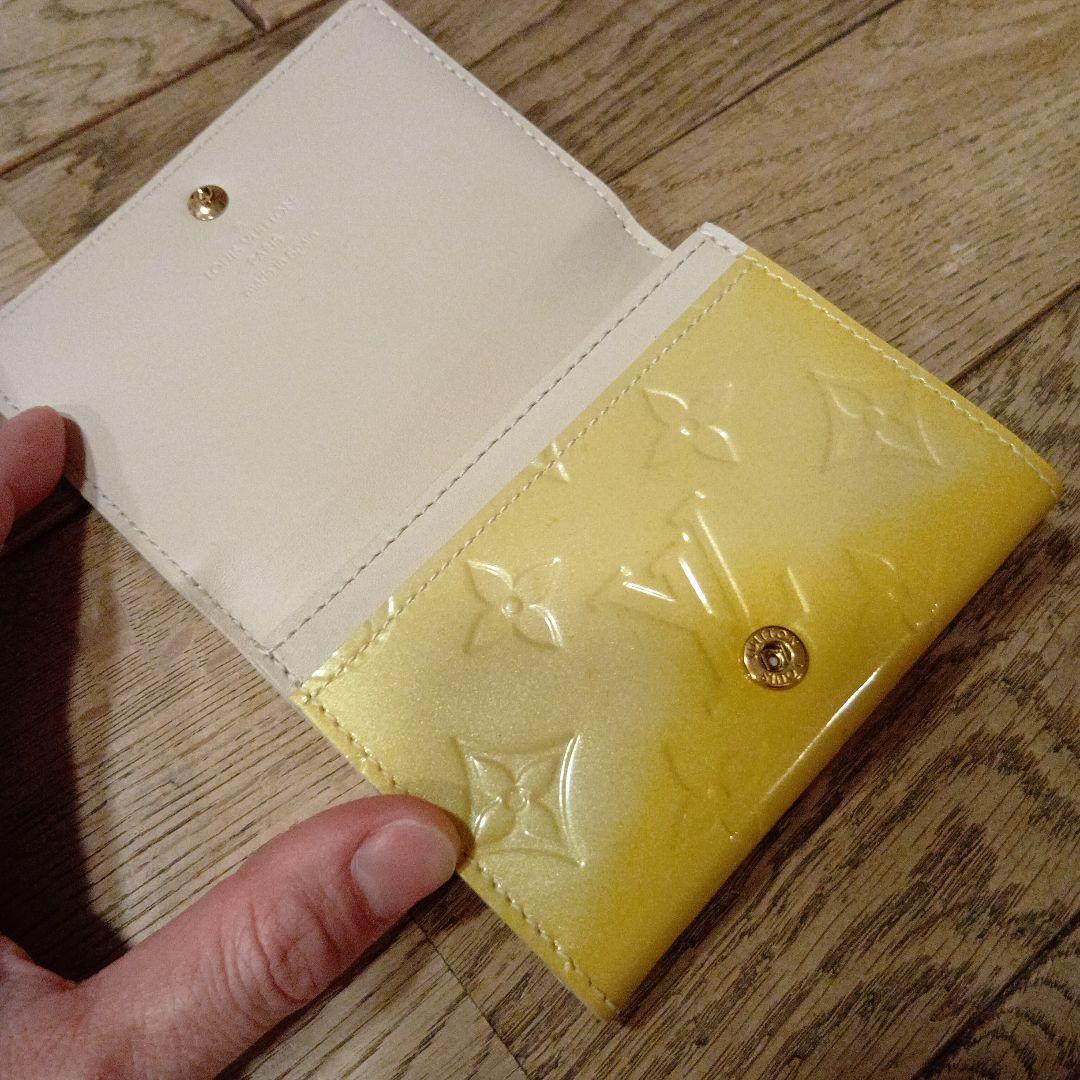 【新品、変色有】ルイヴィトン　ヴェルニ　総柄　名刺ケース　カードケース　エナメル