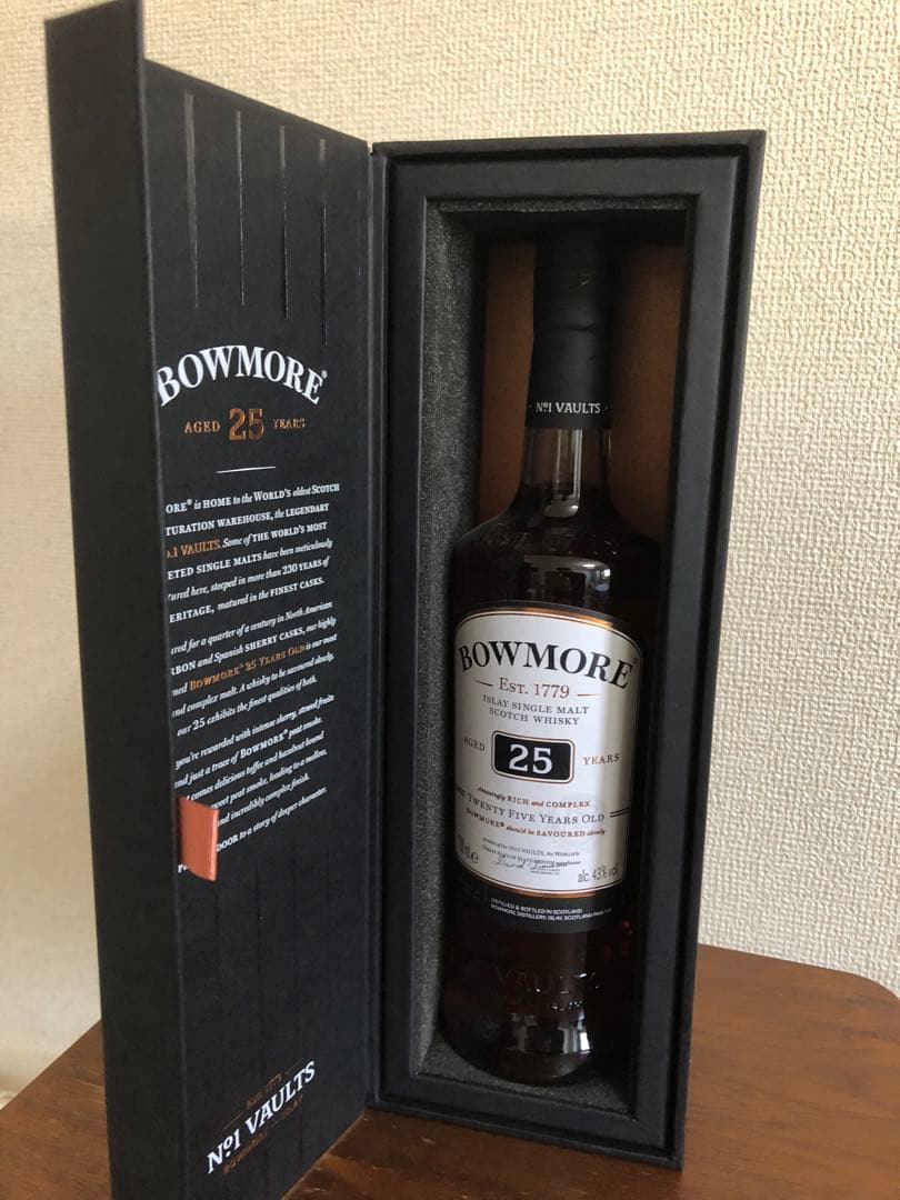 ボウモア　25年　ウイスキー