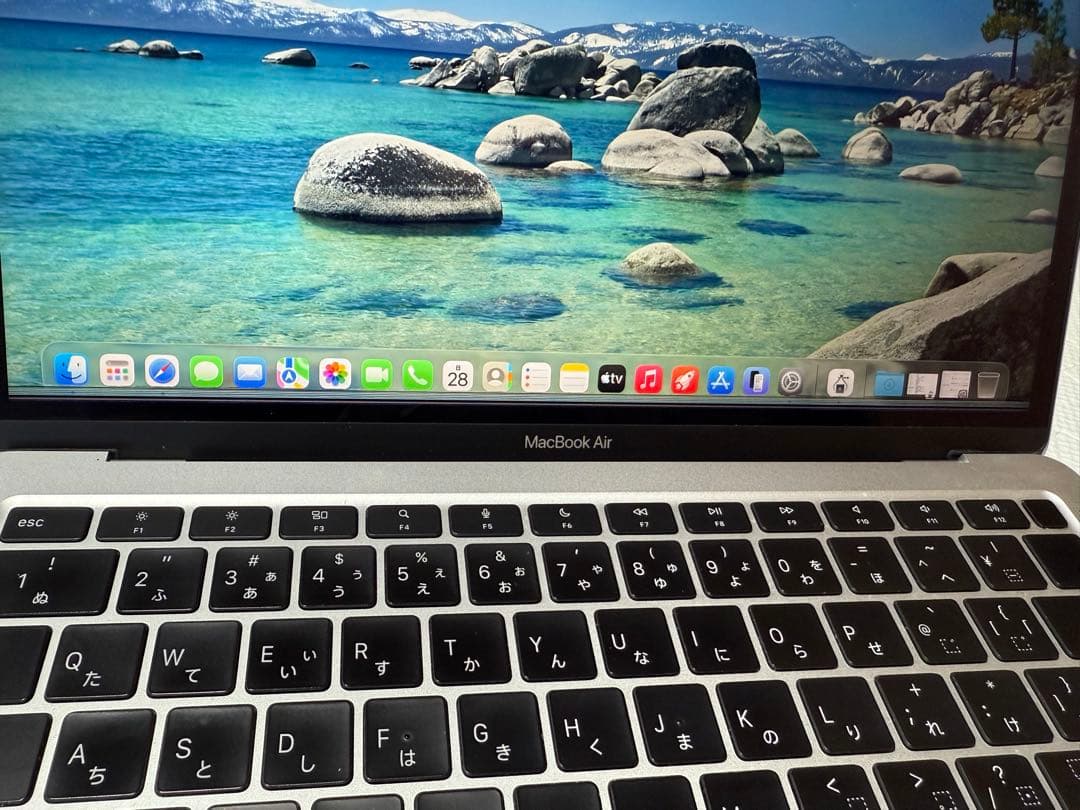 Apple MacBook Air (M1, 2020) 本体