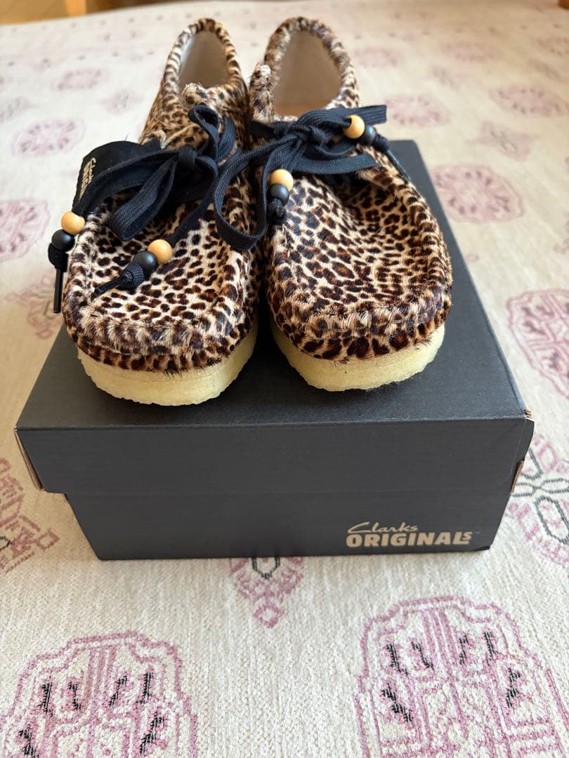 CLARKS/クラークス wallabee leopard framework
