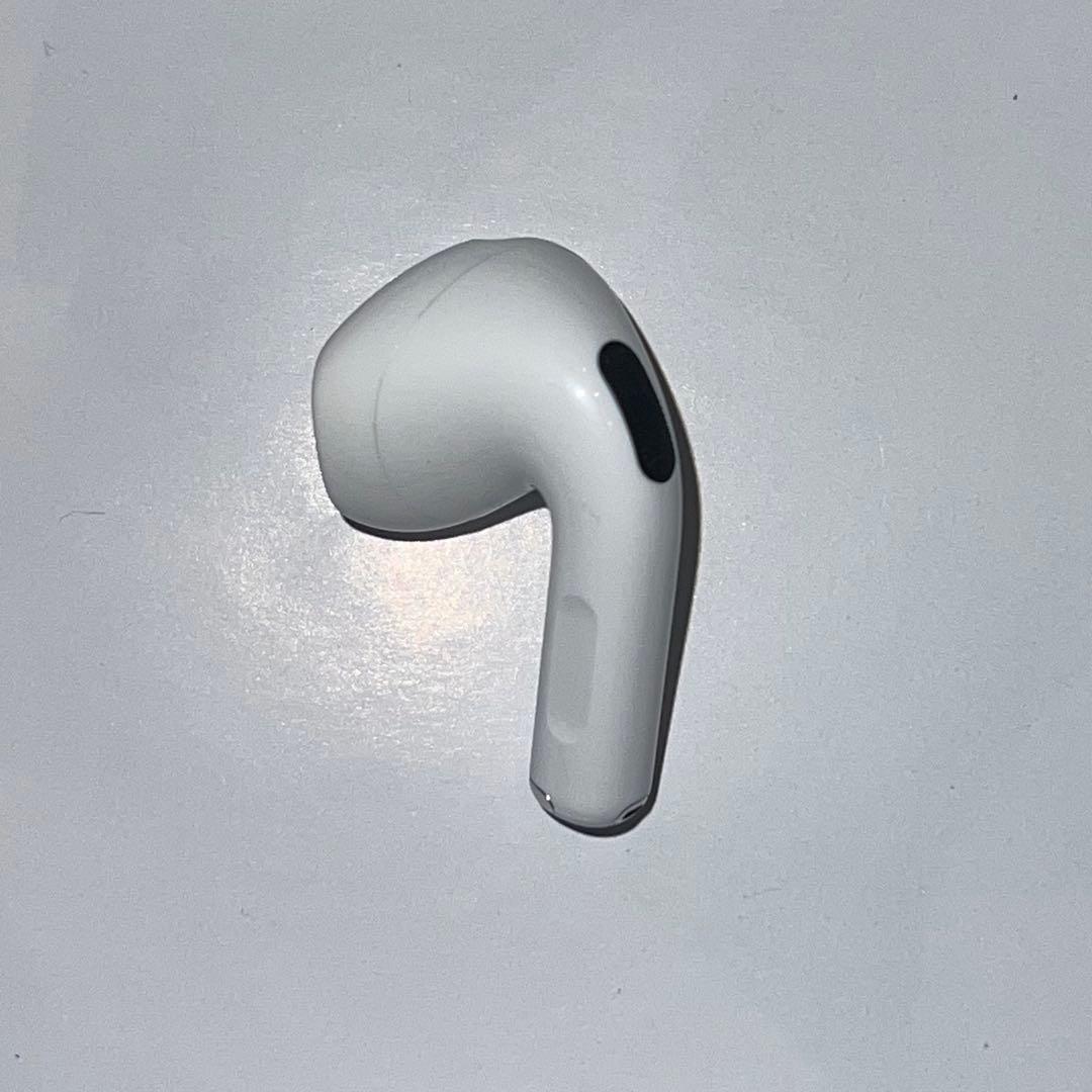 【極美品】AirPods第4世代 左耳　ノイズキャンセリング搭載　A3056