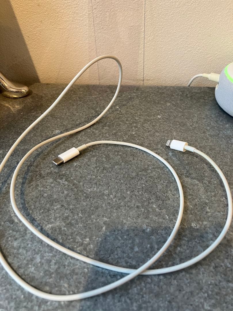 Apple iPhone 8 ブラック 本体　64GB sim フリー