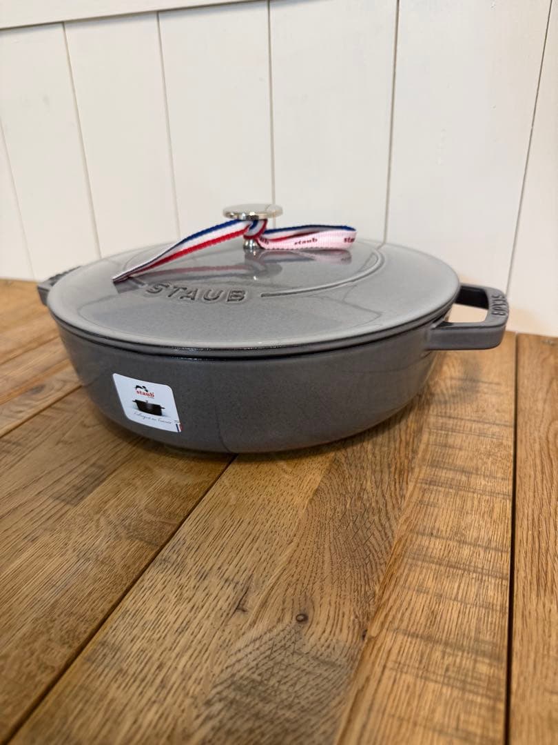 新品 ストウブ ブレイザー・ソテーパン グレー 24cm 40511-471