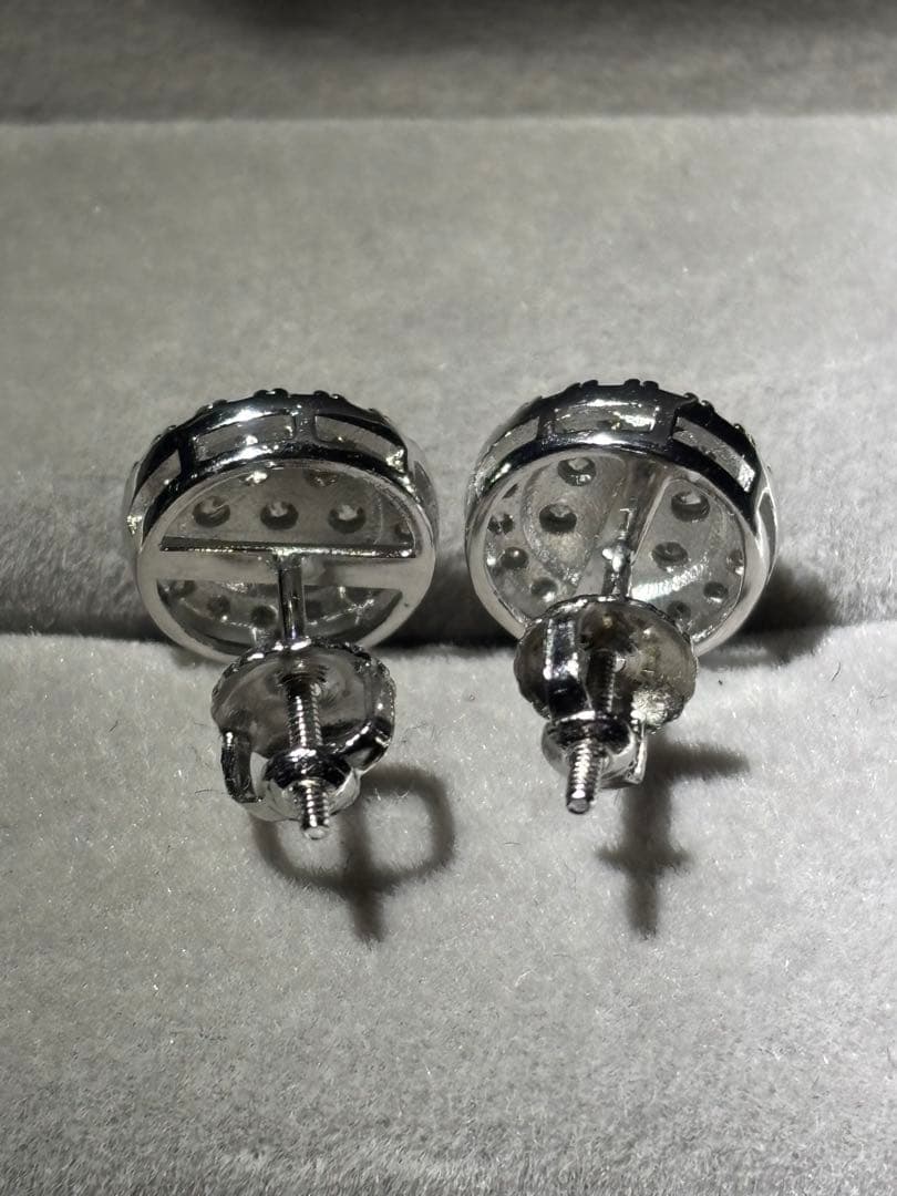 モアサナイト 10mm 丸型 両耳ピアス イヤリング