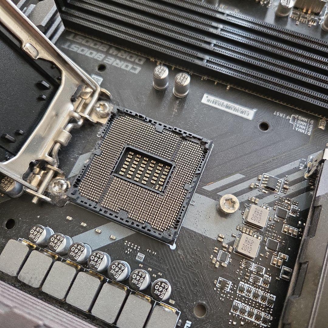 MSI MAG Z490 TOMAHAWK マザーボード