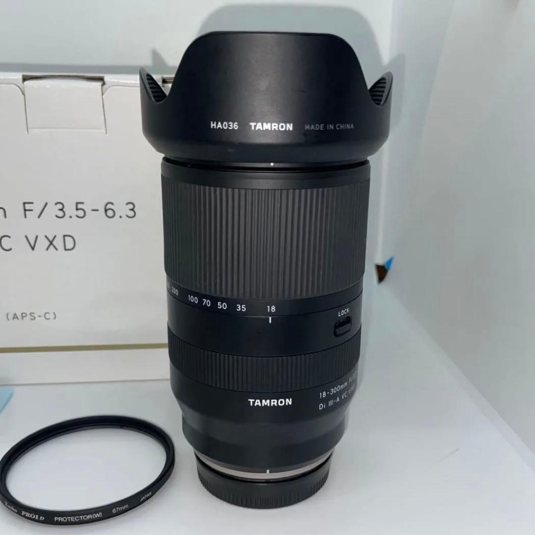 【美品】18-300mm F/3.5-6.3 Di III-A VC VXD