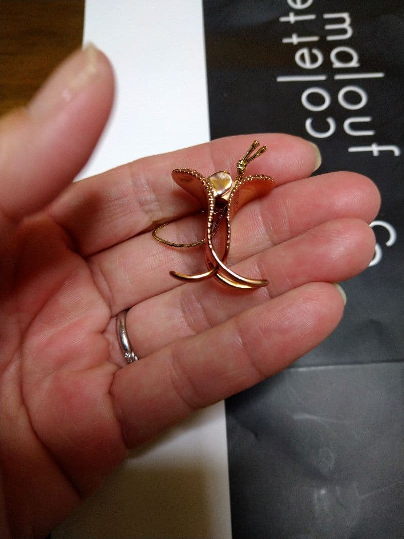 コレットマルーフ メタルペブルジョークリップ