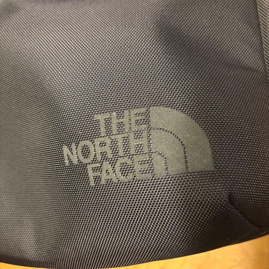 ノースフェイス northface シャトルデイパック スリム バッグ ビジネス