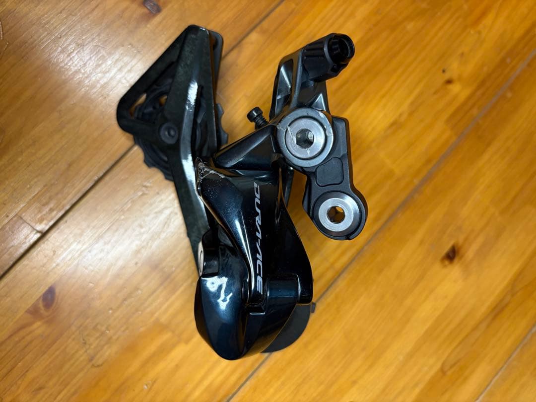 Shimano Dura-Ace RD-R9100リアディレイラー