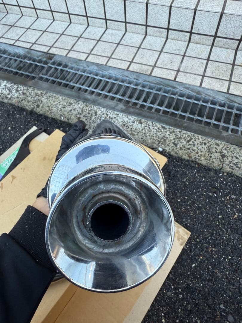 ズーマーデイトナマフラー