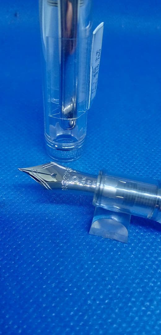 限定品 本栖 「中字」スノードームセット