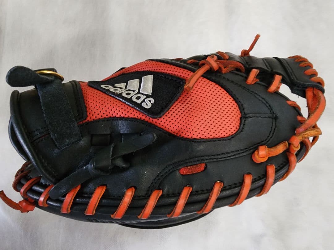 ★最終値下げ★adidas 軟式グローブ 黒/オレンジ　 キャッチャーミット