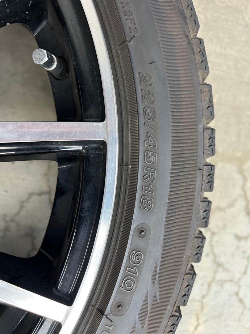 ヒ*ロ様 WedsRIZLEY18インチ 225/45R18 スタッドレス ホイ