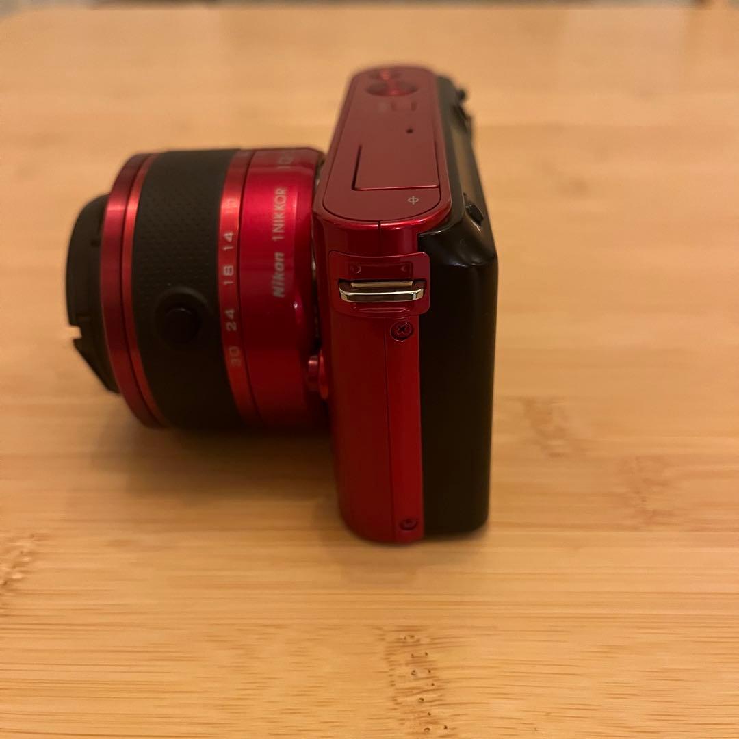 Nikon 1 J1 レッド コンパクトデジタルカメラ