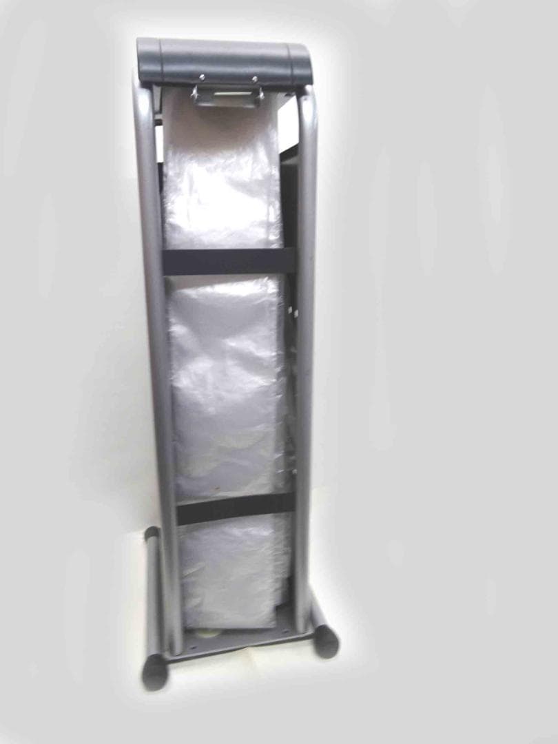 傘袋入れスタンドです。