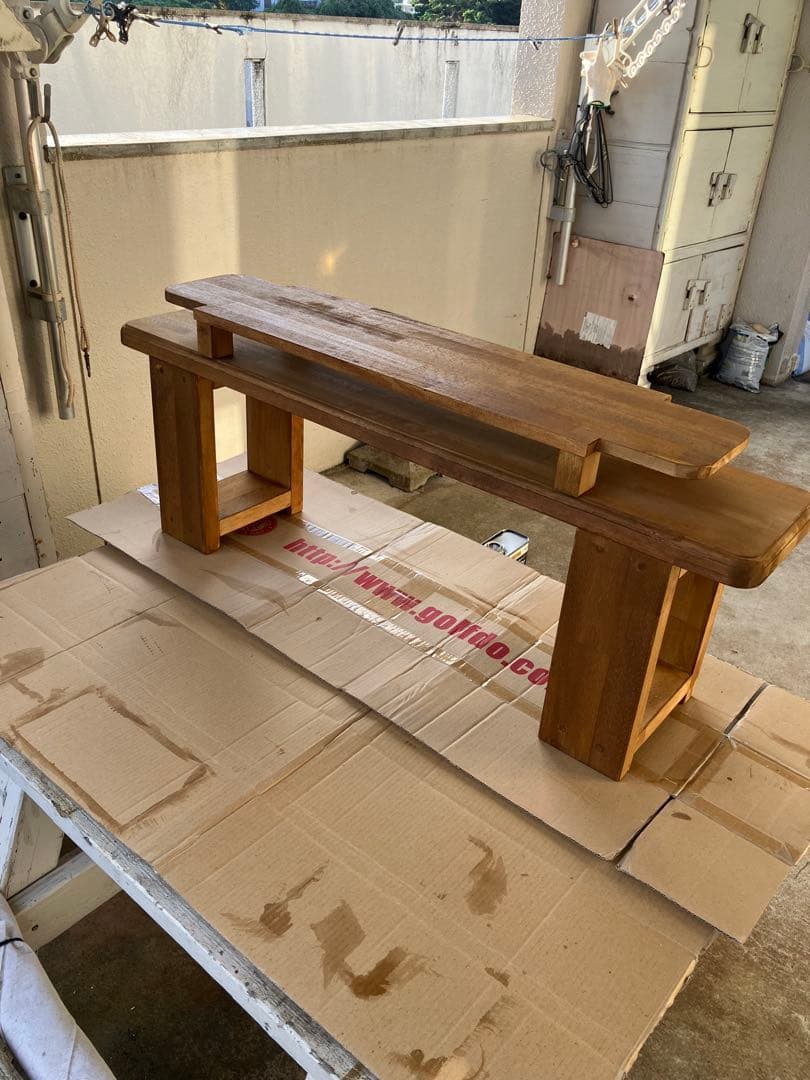 大幅値下げ！隠し棚有り　ハンドメイド　二人掛け木製椅子　飾り棚　集成材使用