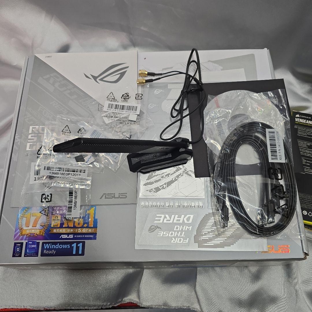 マザーボード ROG STRIX Z690-A GAMEING D4 i7-13700K