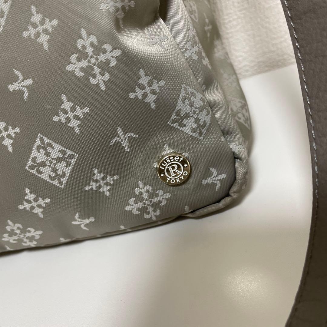 russet ラシット スクエアショルダーバッグ