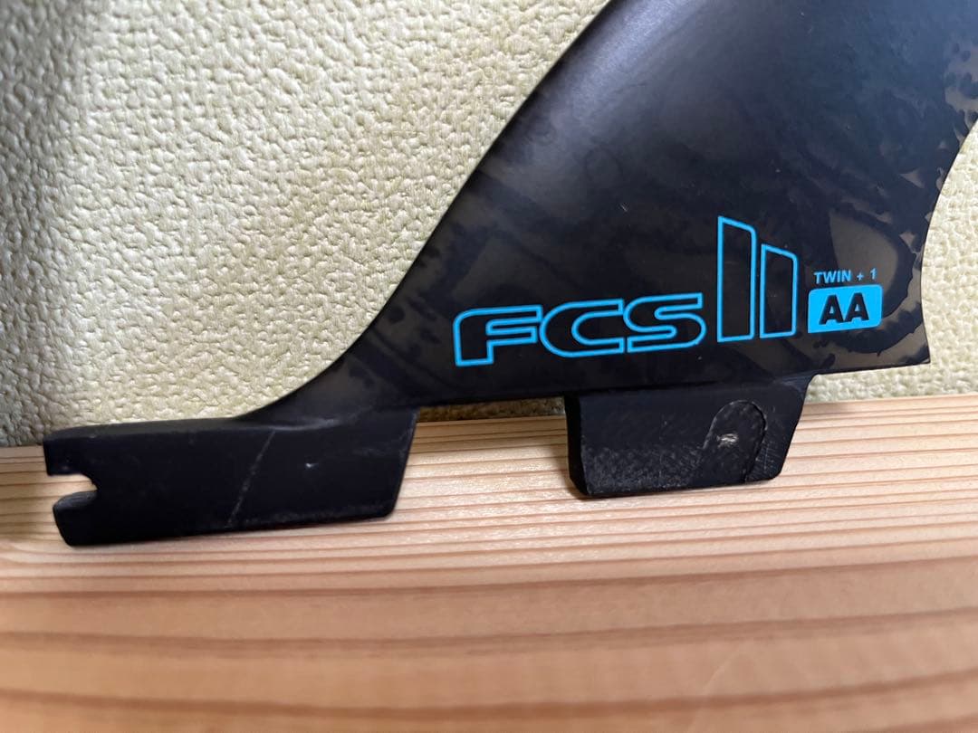 AIPA FCS II サーフボードフィン 3点セット