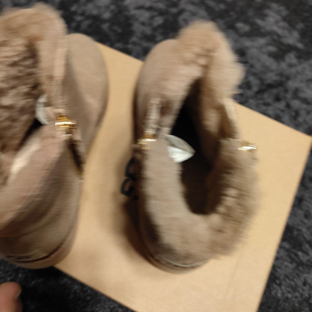 【美品】UGG ムートンブーツ ファスナー付き23cm レディース