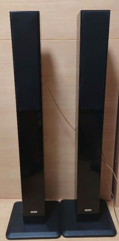 ONKYO. D-108E スタンド型スピーカー 黒ケーブル付き