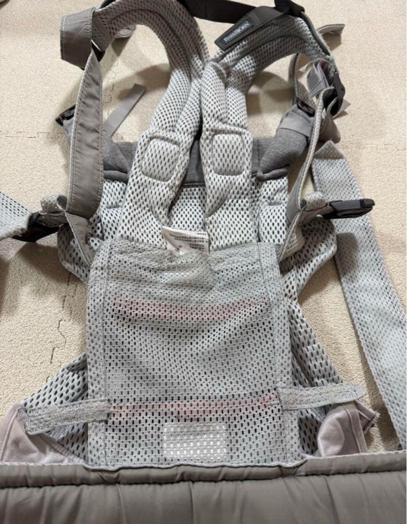 ベビービョルン ベビーキャリアHARMONY シルバー