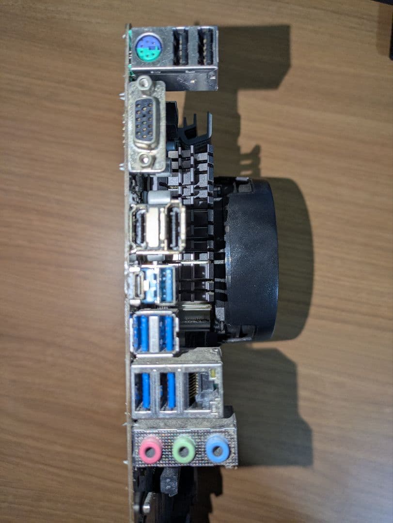 Ryzen 5 2600 + B450 Pro4 + 8GB×2メモリ セット