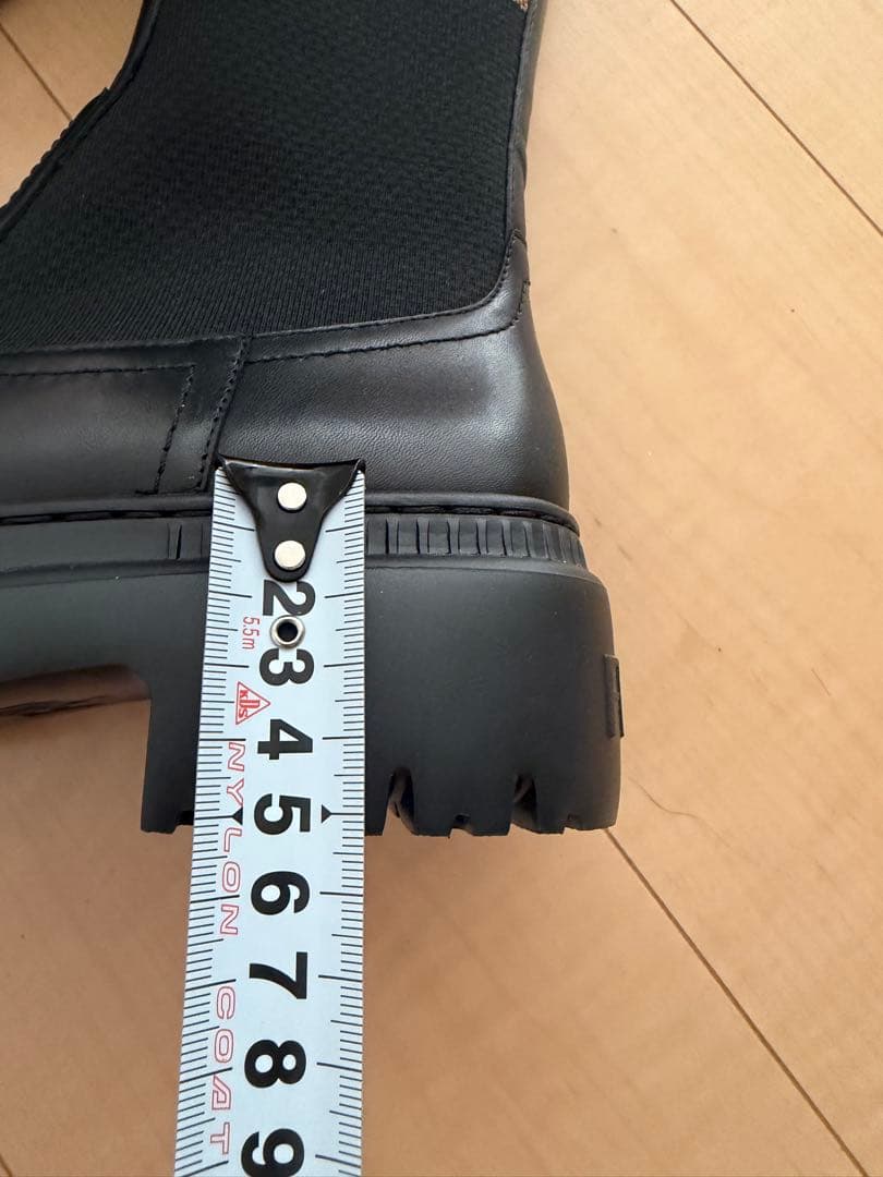 【Fendi】ブラック厚底チェルシーブーツ 23.5cm