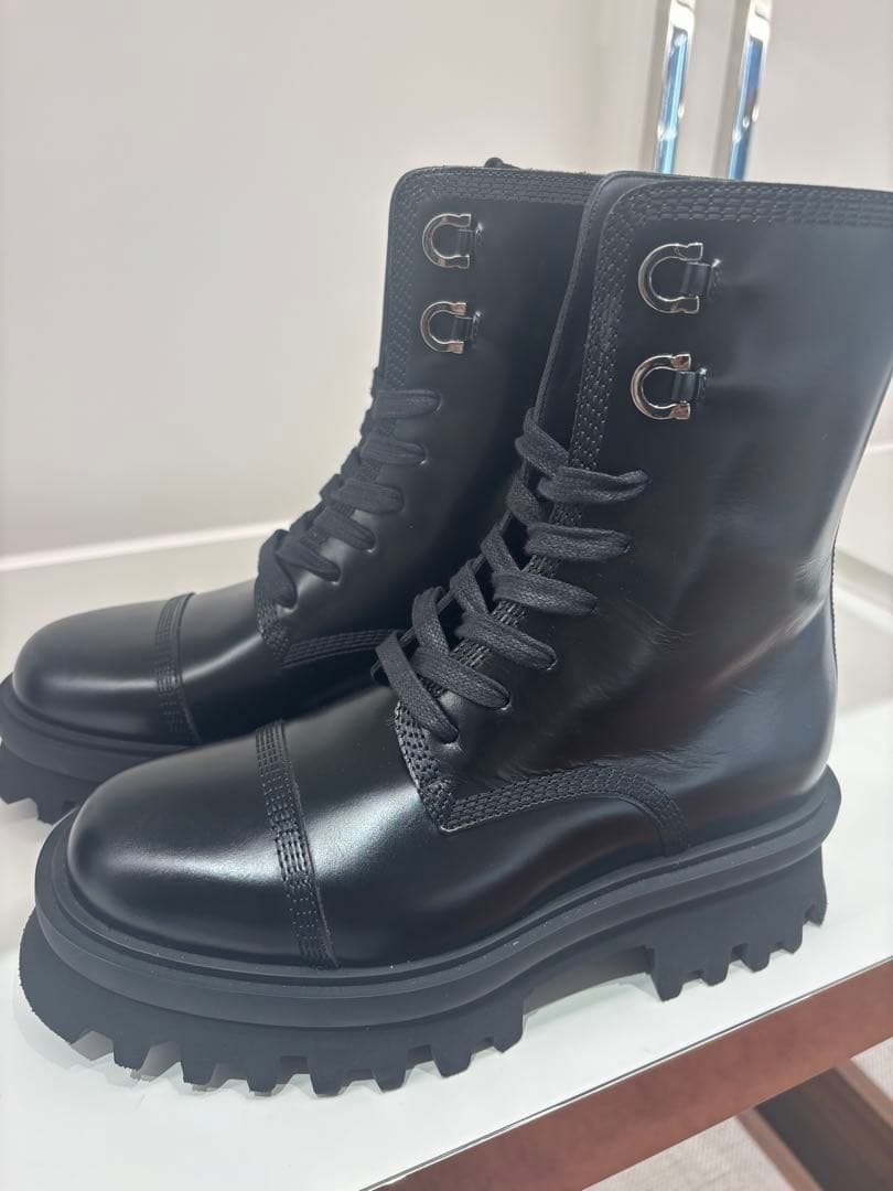 NaWaTaさん専用フェラガモブーツ