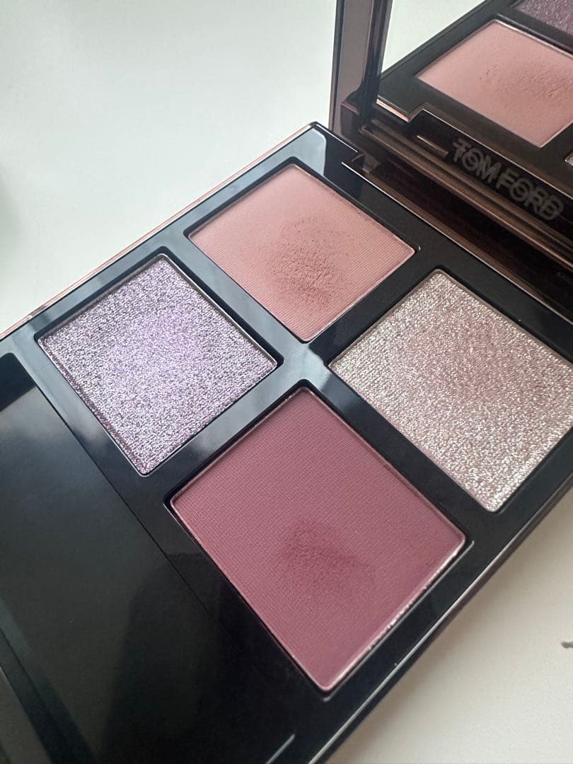 TOM FORD トムフォード　アイカラークォード01S　メタリックモーブ