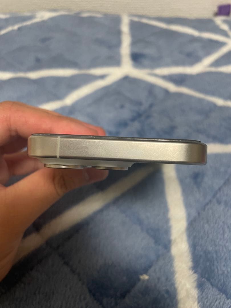 iPhone 15 Pro 128GB SIMフリー デュアルSIM 中国版