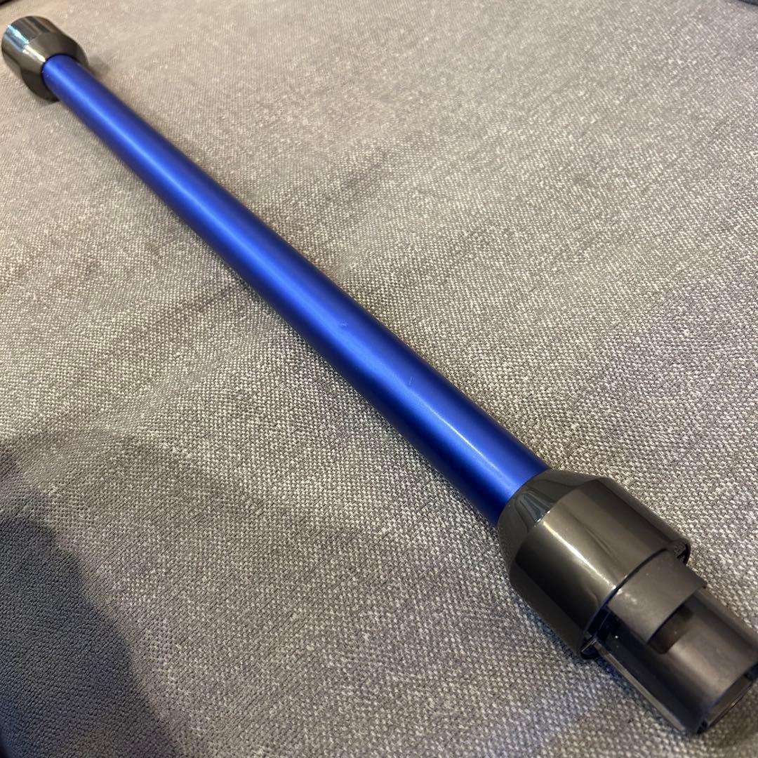 【美品】dyson v8 slim fluffyクリーナーヘッドとパイプ