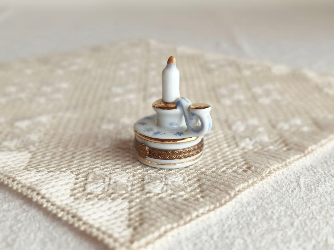 * vintage case ❀ 陶器製 キャンドル型の ジュエリーケース