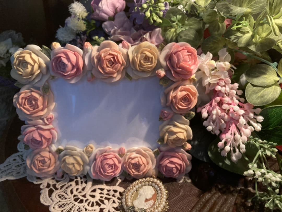 ご予約ヴィンテージピンク薔薇薫るフォトフレームハンドペイント飾りトレーエレガント