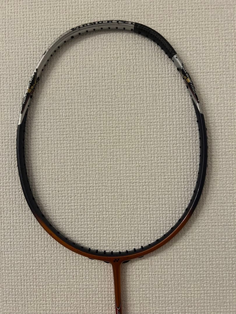 ヨネックス　アーマテック800オフェンシブ　バドミントンラケット