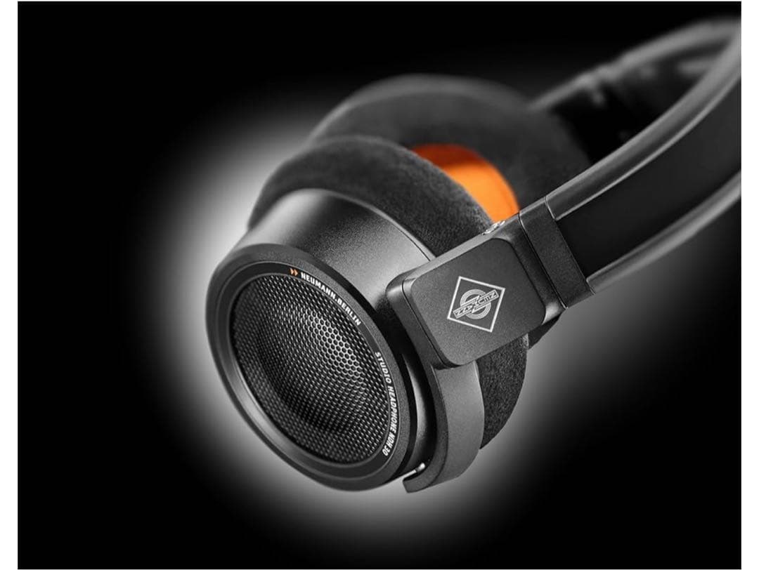 新品未開封　Neumann NDH 30 Black Edition