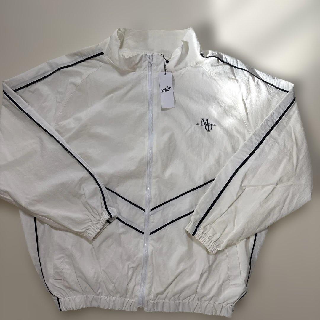 mio みお　ナイロンジャケット　トラックジャケット　トラックパンツ　ウインド