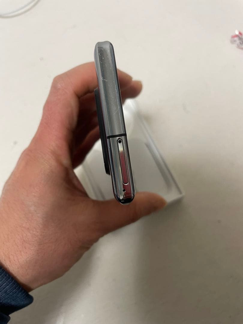 AQUOS R6 本体 SIM フリー 外観の状態は約96％程度で