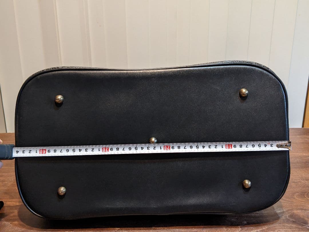 ブラック&ホワイト　ゴルフ　ボストンバッグ　レザー調　2層式　靴　サメ革　系　黒