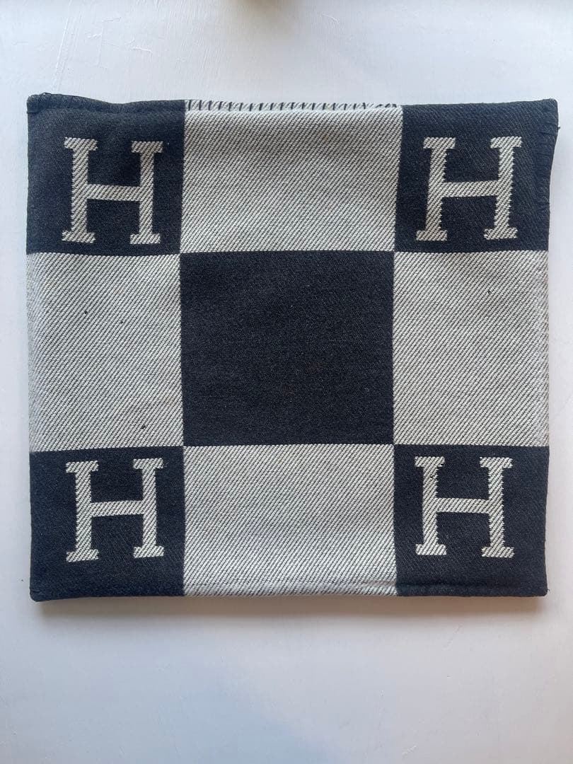 【正規品】エルメス アヴァロン クッションカバー 49×49 カシミヤ混