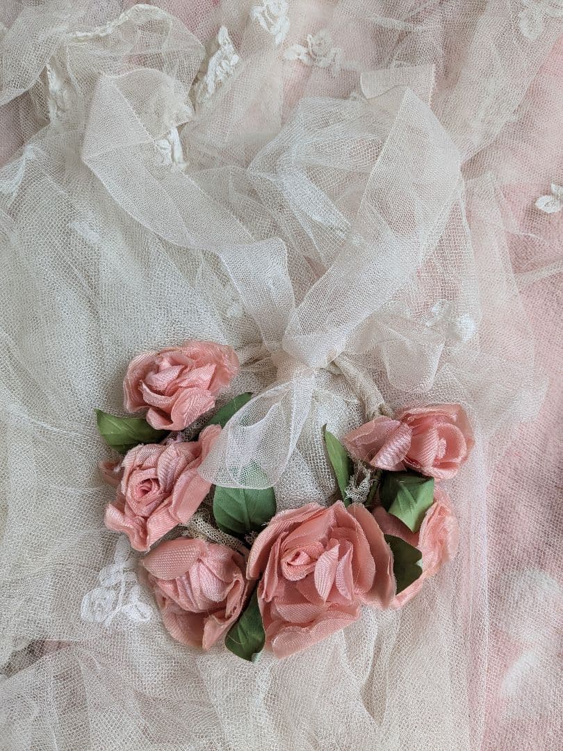 花冠　ピンクの薔薇柄　アンティーク、ヴィンテージ